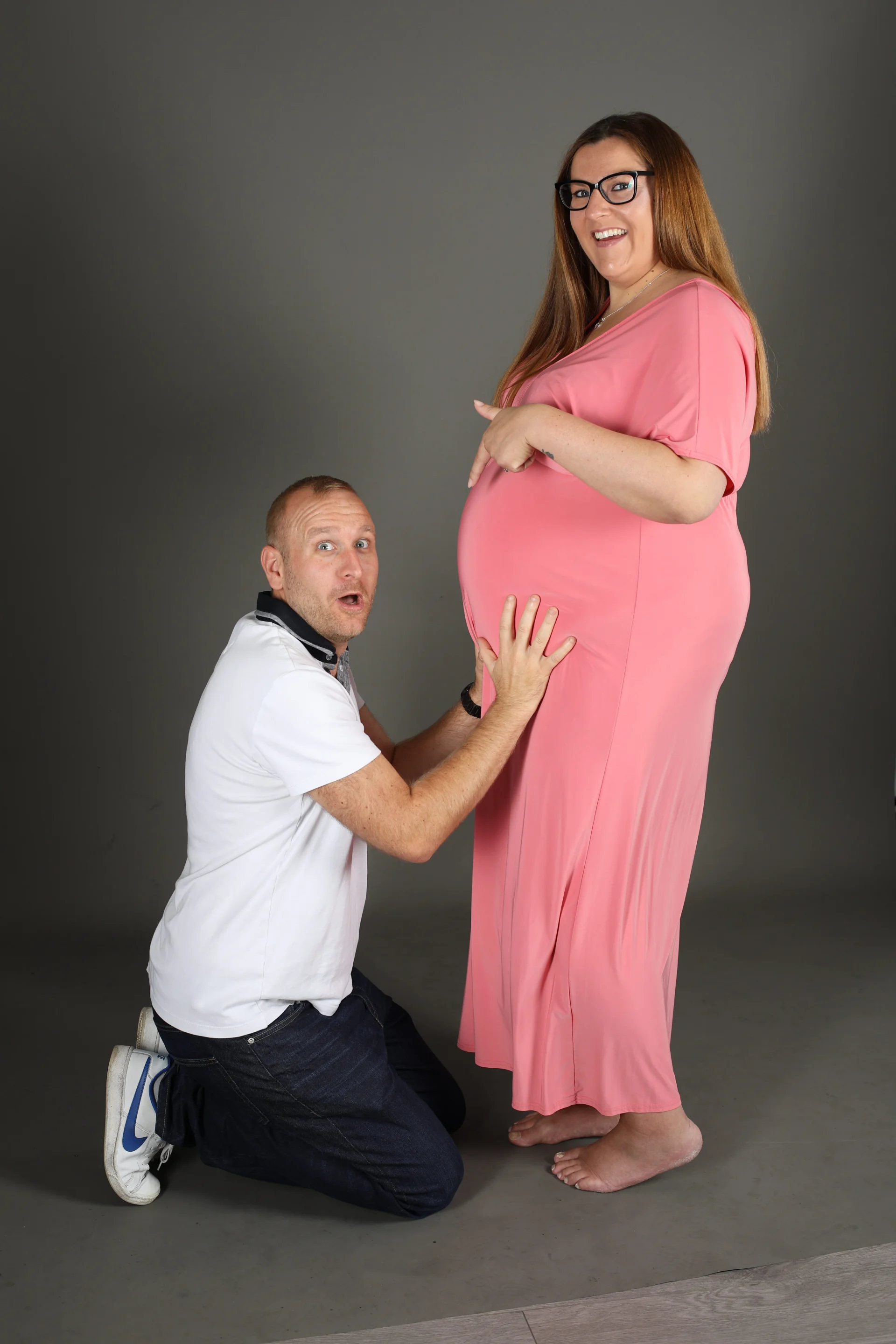Maternity Session — Natural Light Portrait, photographed by Gary Wallage Photography
